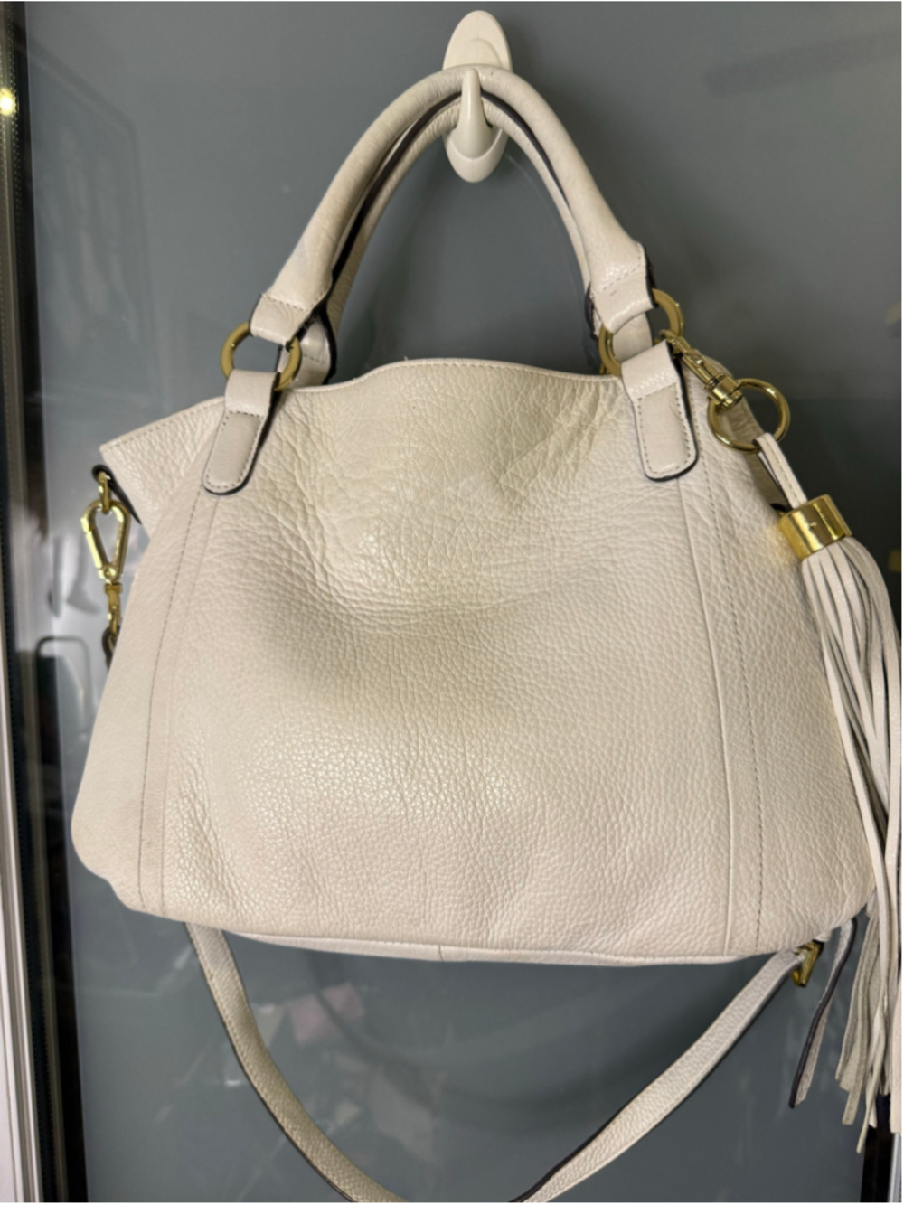 G.I.L.I. Off-White Leather Satchel with Gold Hardware and Leather Tassle - Picture 4 of 9